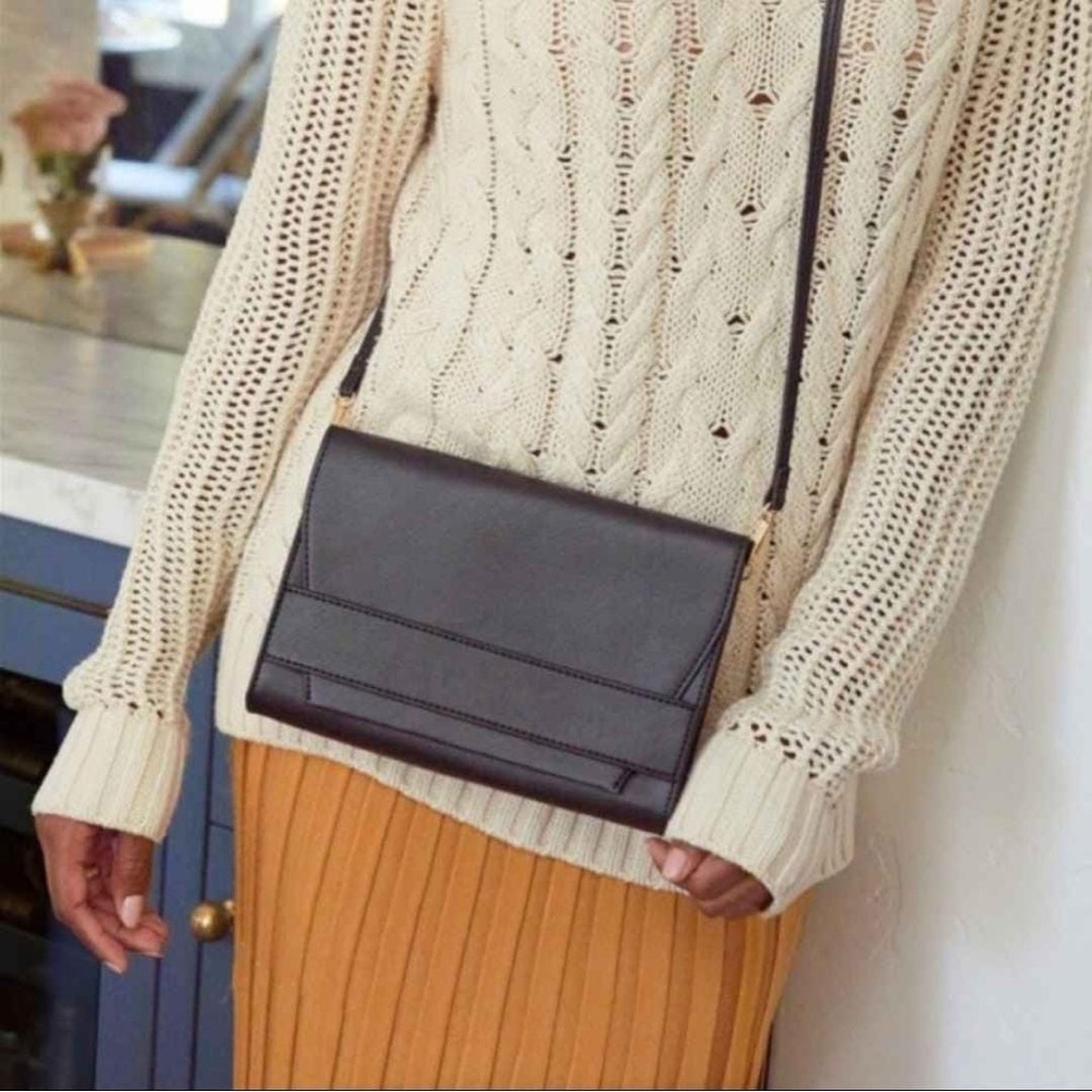 Black leather envelope clutch with detachable strap